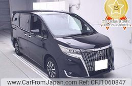 toyota esquire 2019 -TOYOTA 【名古屋 530ﾋ6825】--Esquire ZRR80G-0519812---TOYOTA 【名古屋 530ﾋ6825】--Esquire ZRR80G-0519812-