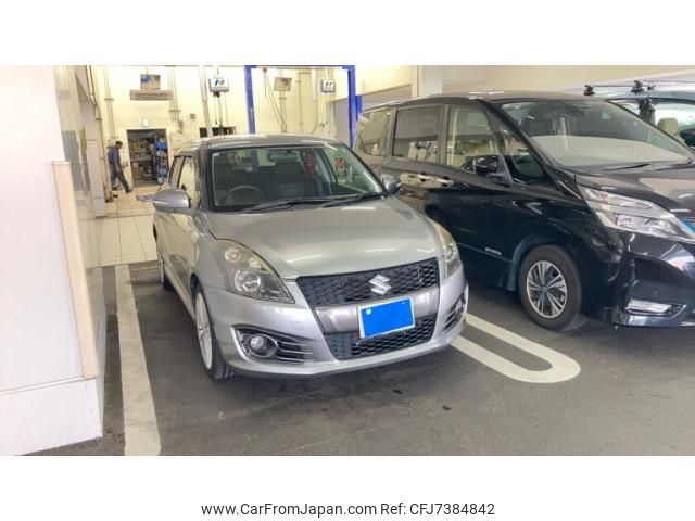suzuki swift 2013 CFJ7384842 image 1