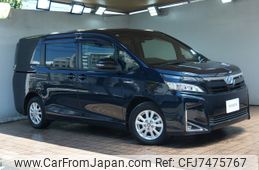 toyota voxy 2019 CFJ7475767