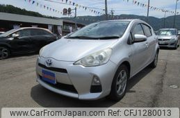 toyota aqua 2012 CFJ1280013