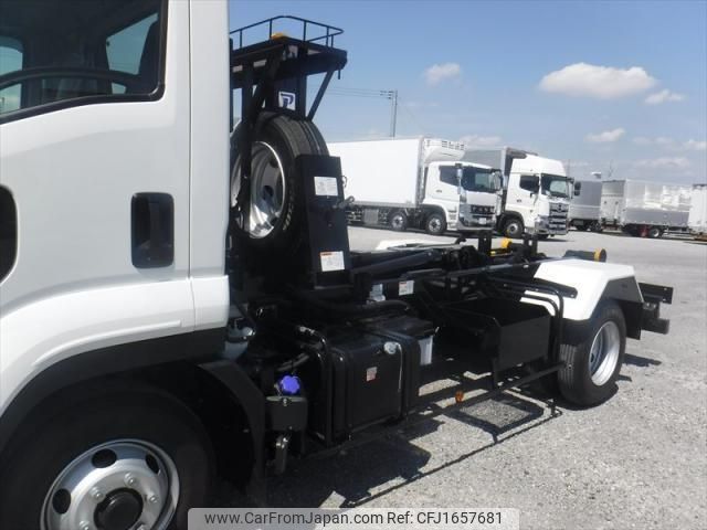 isuzu forward 2025 CFJ1657681 image 2