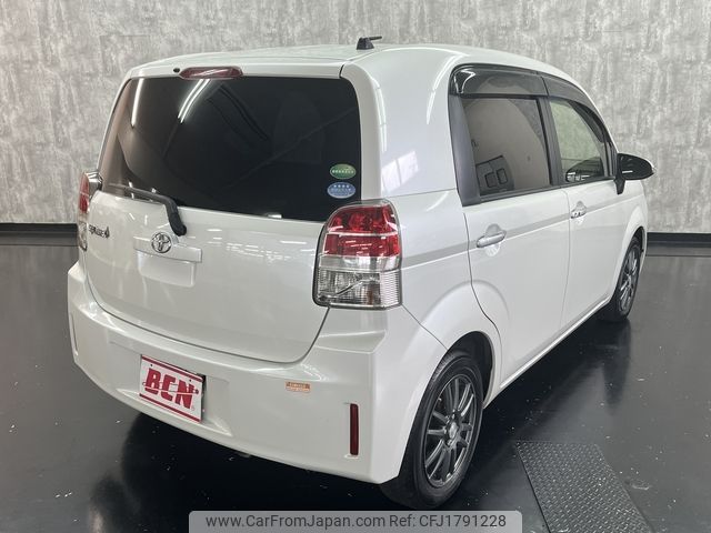 toyota spade 2012 CFJ1791228 image 2