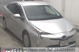 toyota prius 2017 -TOYOTA--Prius ZVW50-6105261---TOYOTA--Prius ZVW50-6105261-