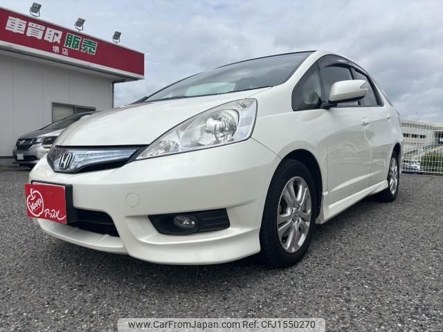 honda fit-shuttle-hybrid 2011 CFJ1550270 image 1