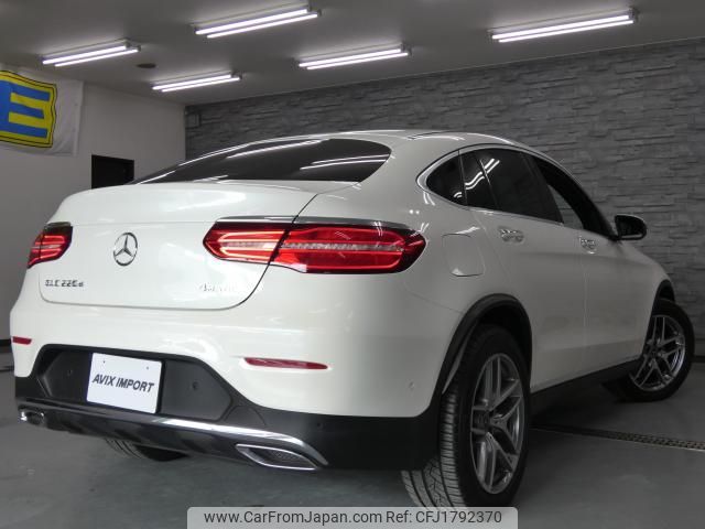 mercedes-benz glc-class 2019 CFJ1792370 image 2