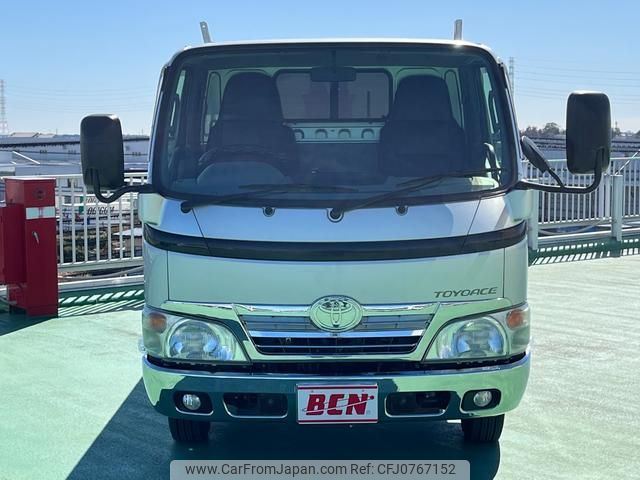 toyota toyoace 2016 GOO_NET_EXCHANGE_0402845A30250216W001 image 2