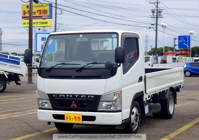 mitsubishi-fuso canter 2004 REALMOTOR_N9024030059F-90 image 1