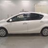 toyota aqua 2018 CFJ1688290 image 4