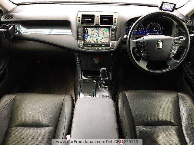 toyota crown 2019 504928-930759 image 1
