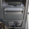 toyota esquire 2018 CARSENSOR_JP_AU6317842812 image 23