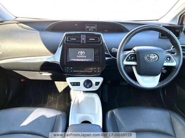 toyota prius 2016 -TOYOTA--Prius DAA-ZVW50--ZVW50-8006677---TOYOTA--Prius DAA-ZVW50--ZVW50-8006677- image 2