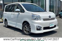 toyota voxy 2012 CFJ1412837
