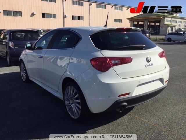 alfa-romeo giulietta 2015 CFJ1854586 image 2