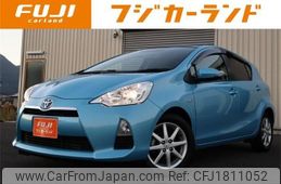 toyota aqua 2013 CFJ1811052