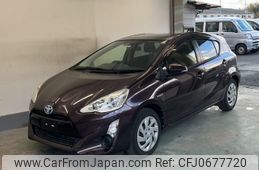 toyota aqua 2015 -TOYOTA--AQUA NHP10-6450677---TOYOTA--AQUA NHP10-6450677-