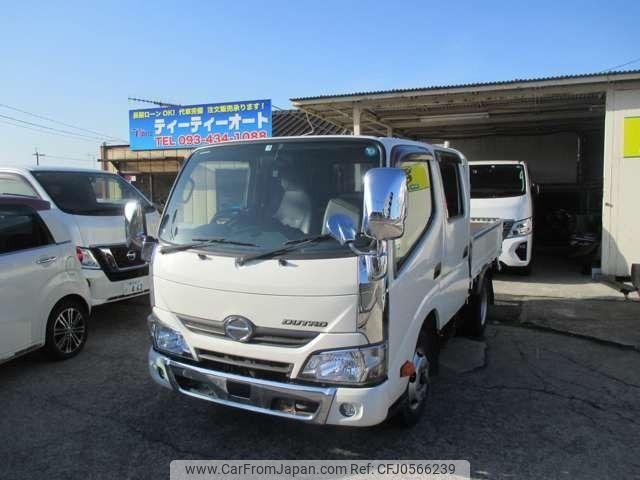 hino dutro 2017 GOO_NET_EXCHANGE_0802905A30241216W001 image 2