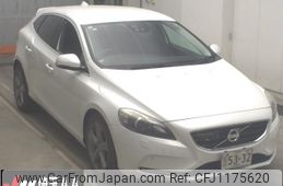 volvo v40 2013 -VOLVO--Volvo V40 MB4164T-E2103231---VOLVO--Volvo V40 MB4164T-E2103231-