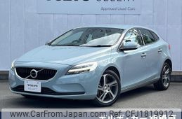 volvo v40 2018 CFJ1819912