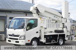 hino dutro 2017 CFJ1778666