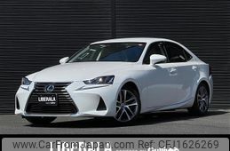 lexus is 2018 CFJ1626269