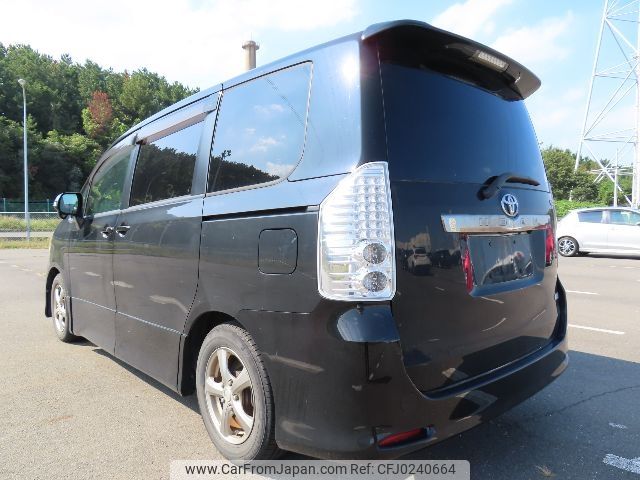 toyota noah 2007 NIKYO_MJ85269 image 1