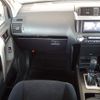 toyota land-cruiser-prado 2016 23920204 image 37