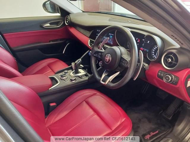 alfa-romeo giulia 2021 CFJ1612143 image 2