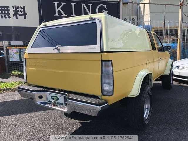 nissan dutsun-truck 1989 CFJ1762941 image 2