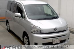 toyota voxy 2014 CFJ1849263