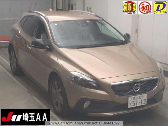 volvo v40 2016 -VOLVO 【横浜 331ﾃ5113】--Volvo V40 MD4204T-G2103326---VOLVO 【横浜 331ﾃ5113】--Volvo V40 MD4204T-G2103326- image 1