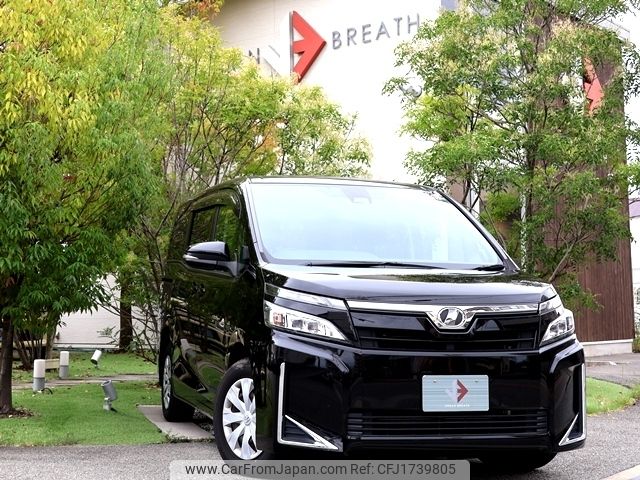 toyota voxy 2019 CFJ1739805 image 1