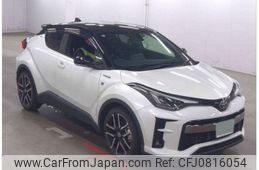 toyota c-hr 2019 -TOYOTA 【三重 301ﾘ6450】--C-HR 6AA-ZYX11--ZYX11-2007990---TOYOTA 【三重 301ﾘ6450】--C-HR 6AA-ZYX11--ZYX11-2007990-