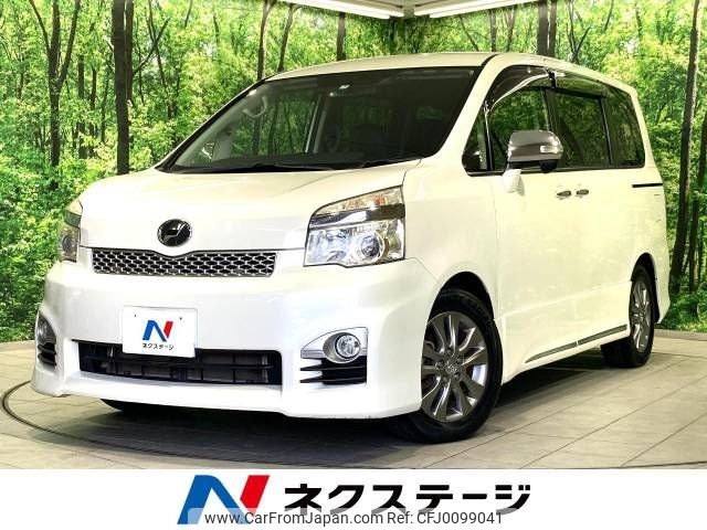 toyota voxy 2013 -TOYOTA--Voxy DBA-ZRR70W--ZRR70-0574550---TOYOTA--Voxy DBA-ZRR70W--ZRR70-0574550- image 1