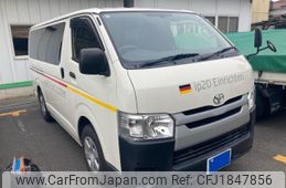 toyota regius 2016 CFJ1847856
