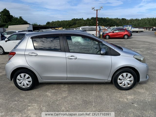 toyota vitz 2011 CFJ1710391 image 1