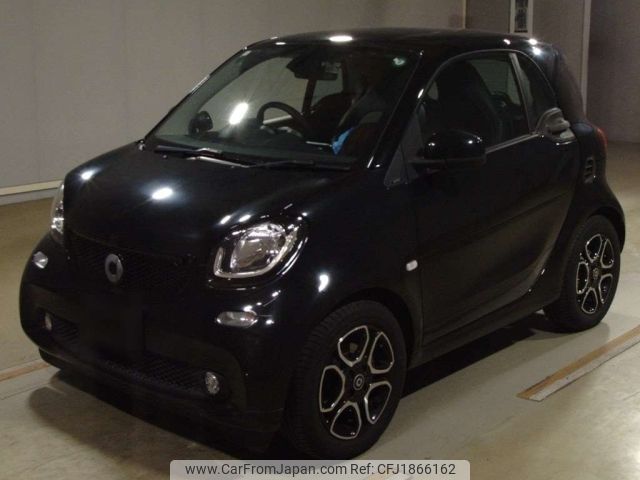 smart fortwo 2018 CFJ1866162 image 1