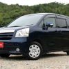 toyota noah 2010 T10685 image 9