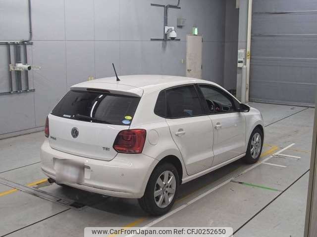 volkswagen polo 2011 -VOLKSWAGEN--VW Polo DBA-6RCBZ--WVWZZZ6RZCU007934---VOLKSWAGEN--VW Polo DBA-6RCBZ--WVWZZZ6RZCU007934- image 2