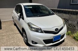 toyota vitz 2012 -TOYOTA--Vitz DBA-NSP130--NSP130-2076665---TOYOTA--Vitz DBA-NSP130--NSP130-2076665-