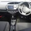 toyota vitz 2015 TE4527 image 2