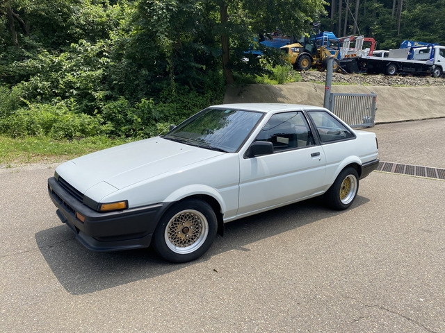 car_b04e8032-9751-41fc-b94e-