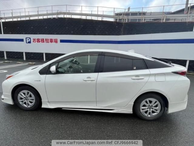 toyota prius 2017 quick_quick_DAA-ZVW50_ZVW50-6087136 image 2