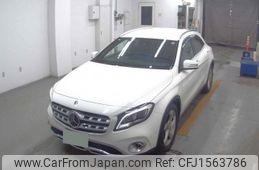 mercedes-benz gla-class 2018 CFJ1563786