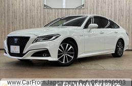 toyota crown 2018 CFJ1890903
