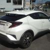 toyota c-hr 2017 quick_quick_DAA-ZYX10_ZYX10-2020255 image 4