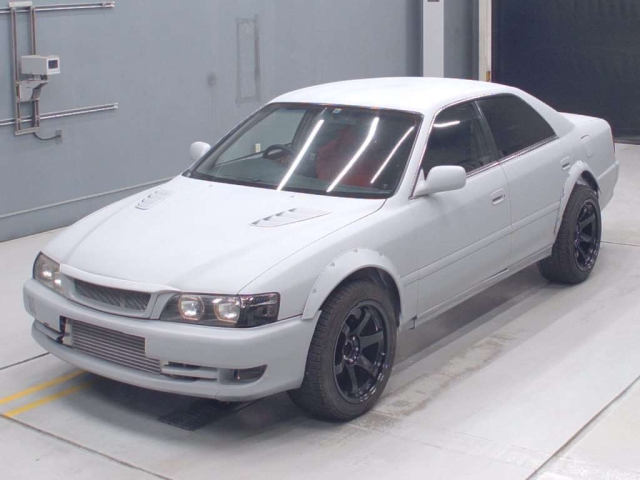 car_b075f7fd-3646-454c-9b47-