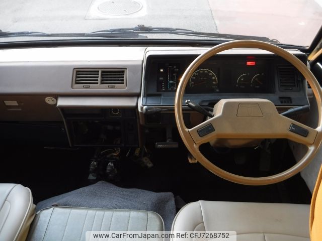 toyota hiace-van 1985 -TOYOTA--Hiace Van M-YH61V--YH61V-0032137---TOYOTA--Hiace Van M-YH61V--YH61V-0032137- image 2