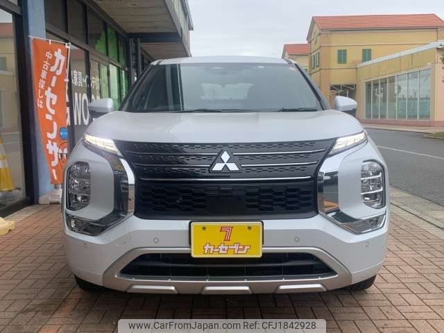 mitsubishi outlander-phev 2023 CFJ1842928 image 2