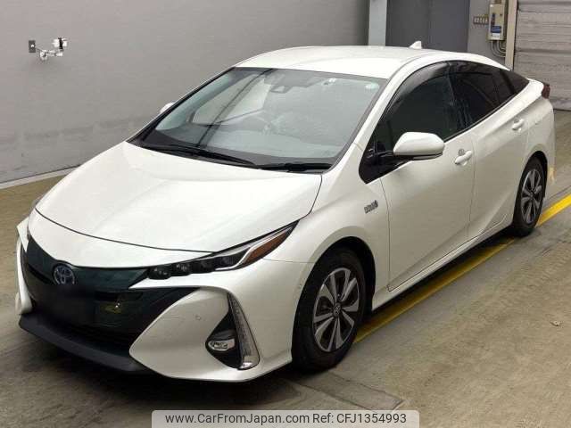 toyota prius-phv 2018 -TOYOTA--Prius PHV DLA-ZVW52--ZVW52-3084501---TOYOTA--Prius PHV DLA-ZVW52--ZVW52-3084501- image 1