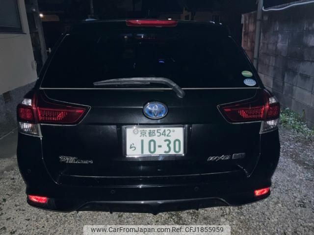 toyota corolla-fielder 2018 CFJ1855959 image 2